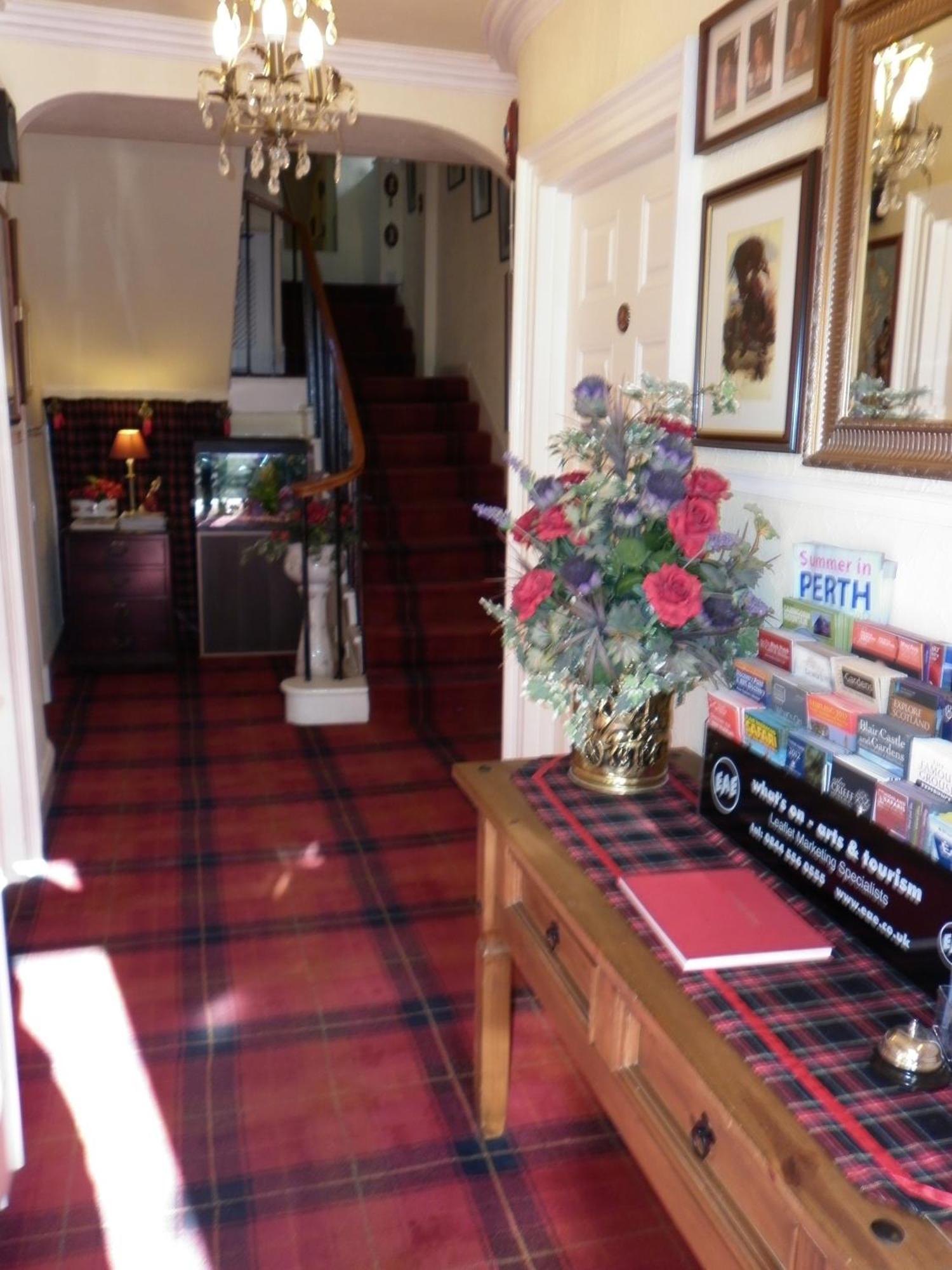 Comelybank Guesthouse Crieff Zewnętrze zdjęcie